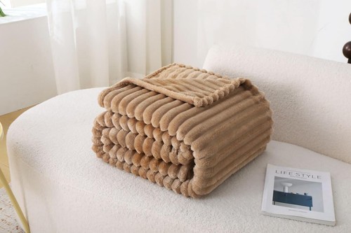 Large ribbed faux - ribbed, fur