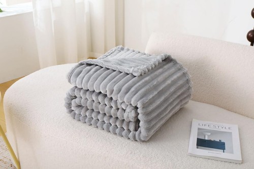 Large ribbed faux fur - faux,